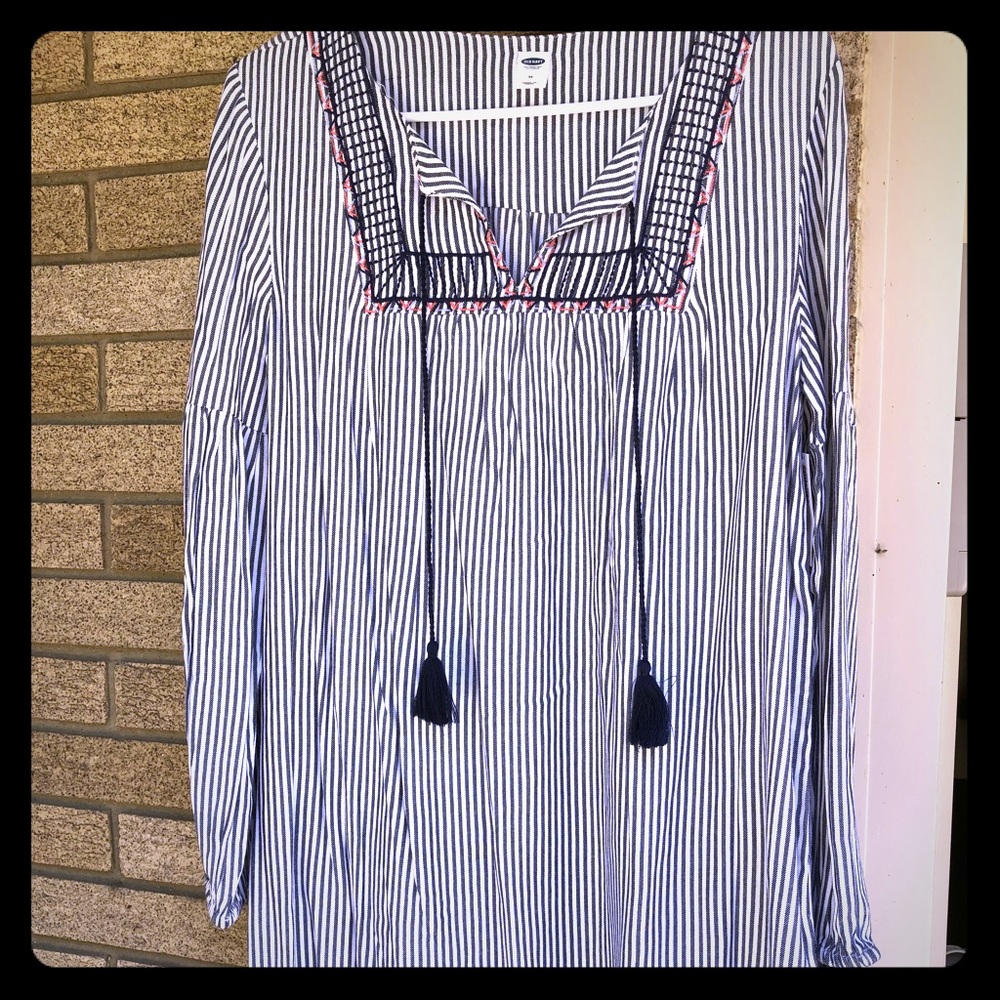 Old Navy Striped Long Sleeve Peasant Dress